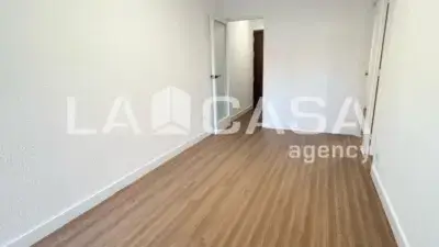 Piso en venta en Carrer de València Sant Adrià del Besòs