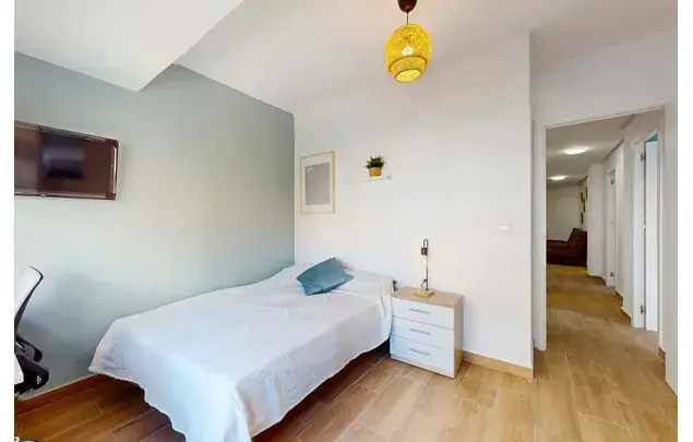 Habitaci
ón 102m
² Elche Alquiler Larga Temporada