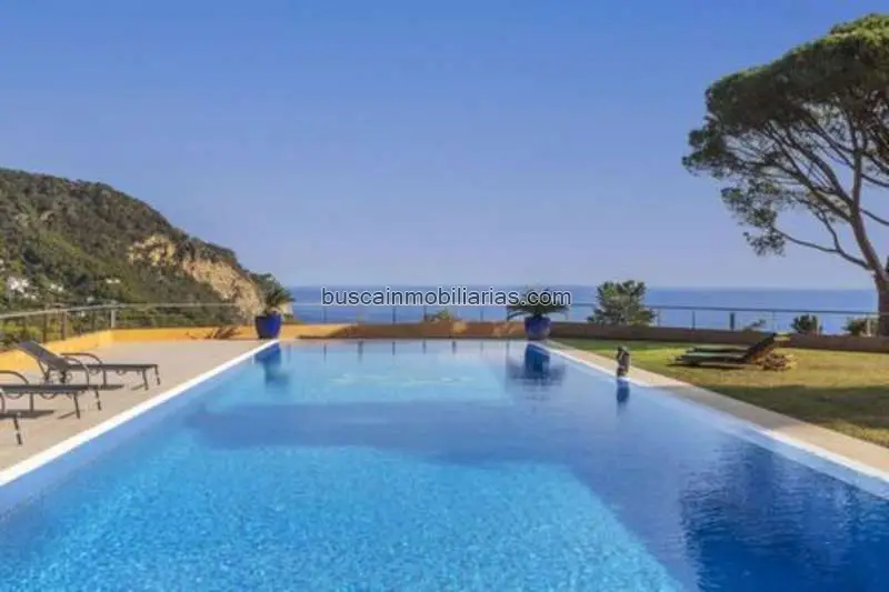 Villa de Lujo en Venta en Begur Ses Falugues