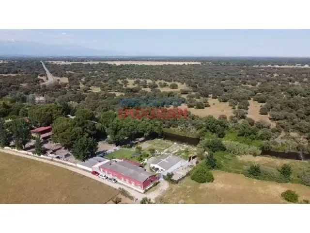 Finca Rústica con Chalet en Navalmoral de la Mata