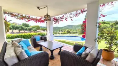 Villa Pareada de Lujo en San Roque Club 5 Dormitorios 4 Baños