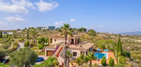 Casa de Lujo en Torremendo 4 Dormitorios Piscina Privada