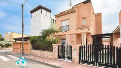 Chalet en Venta San Juan de los Terreros 2 Dormitorios 3 Baños Solarium