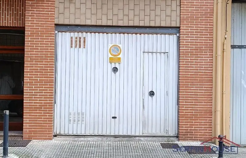 Venta Local Comercial Centro Santoña 80m2 Garaje Almacén Vivienda