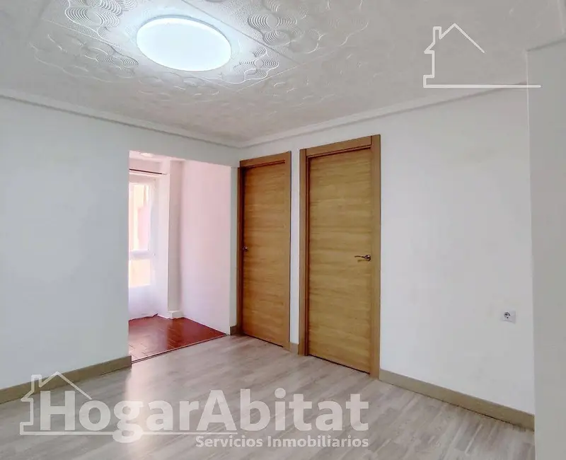 Piso Reformado en Marxalenes Valencia 2 Dormitorios Balcon