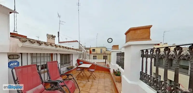 Atico 69m2 en Valencia Centro 1 Dormitorio Terraza Reformado