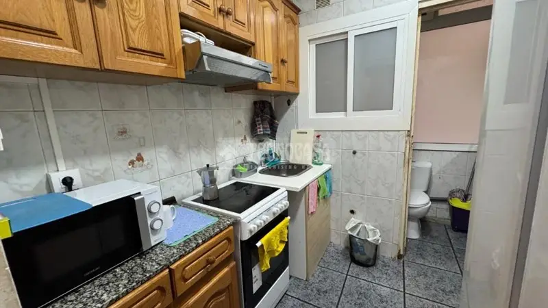Piso en venta para reformar en Barcelona 5 dormitorios 2 baños