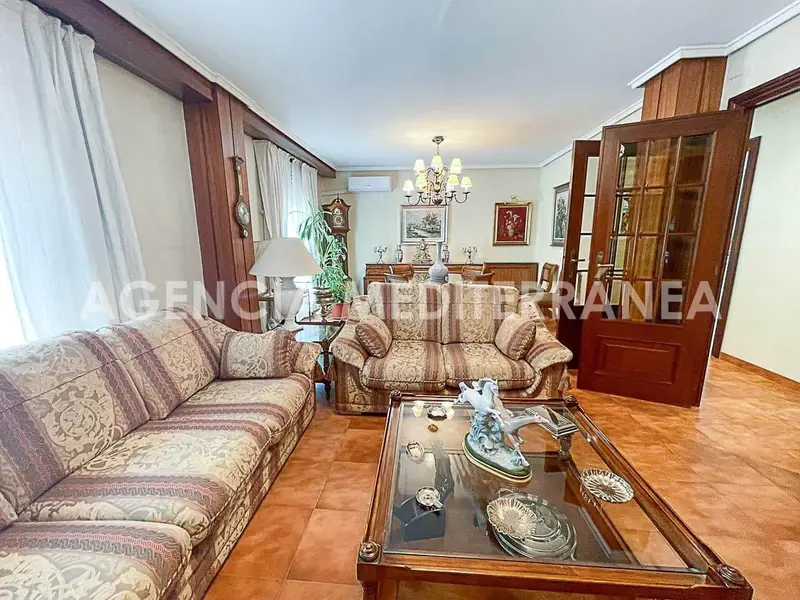 Piso en Alquiler Russafa Valencia 122m2 3 Habitaciones 2 Baños Garaje