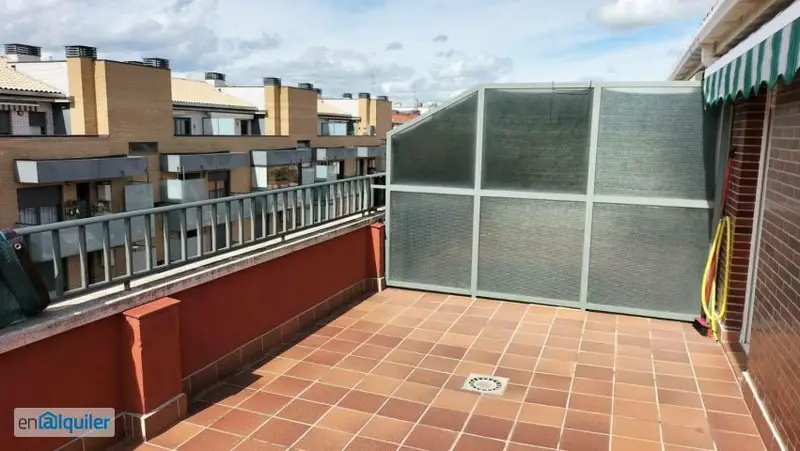 Ático en San Antonio con Terraza Trastero y Ascensor