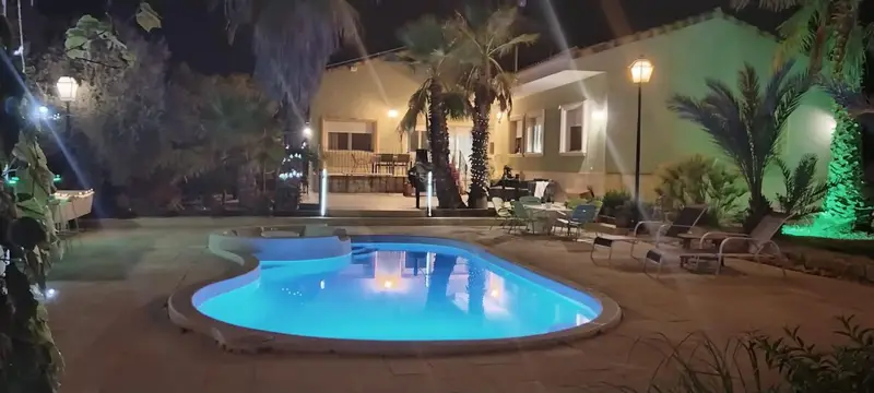 Chalet en Venta Monovar con Garaje y Piscina