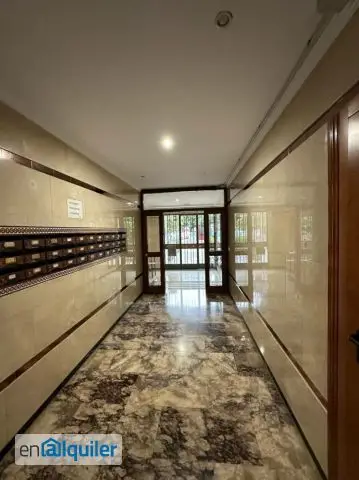 Alquiler piso ascensor y terraza Sur