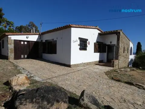 Villa en Venta Calonge 120m2 3 Dormitorios 1 Baño Reformado