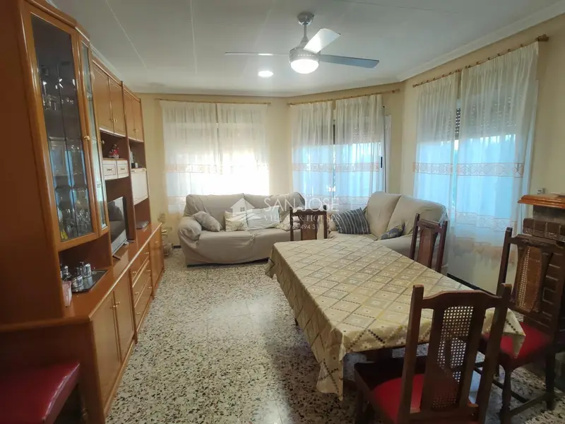 Chalet en Aspe con Piscina y 5 Dormitorios