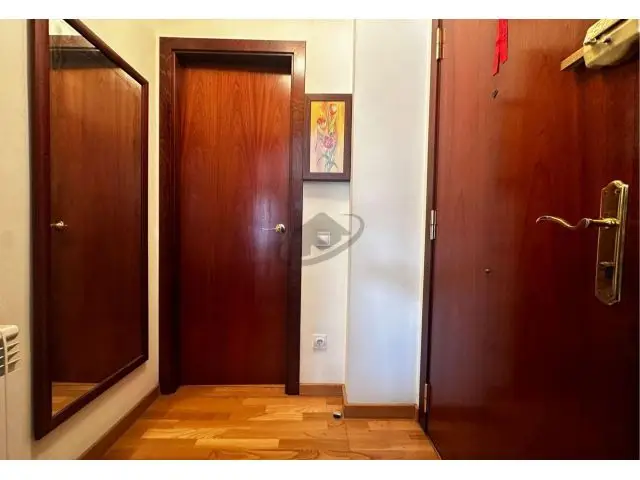 Piso Seminuevo en Barbera del Valles con Parking y Trastero