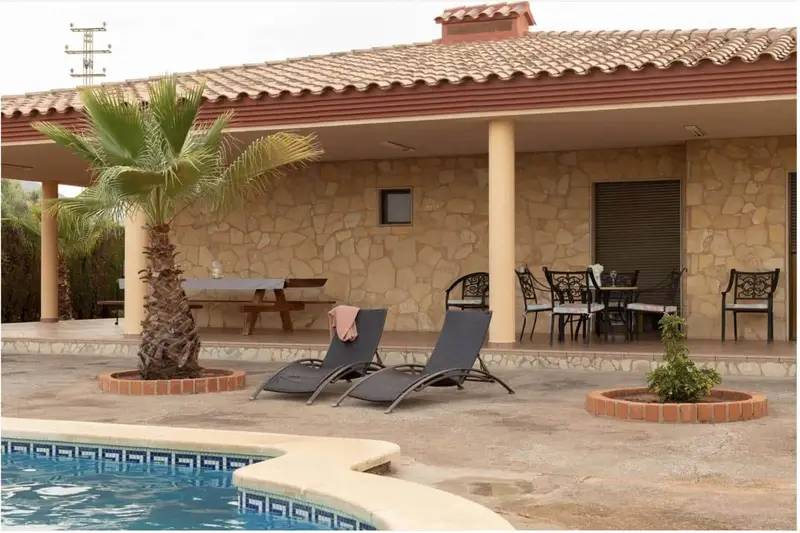 Chalet en Venta Onda Castellon 5 habitaciones 2 banos piscina