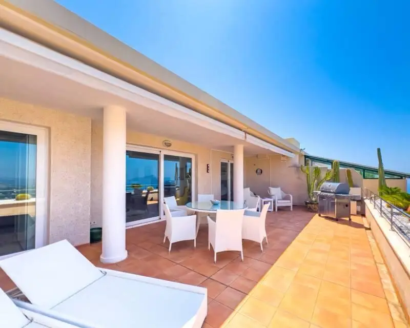 Apartamento en venta Altea: Atico con vistas al mar y montaña