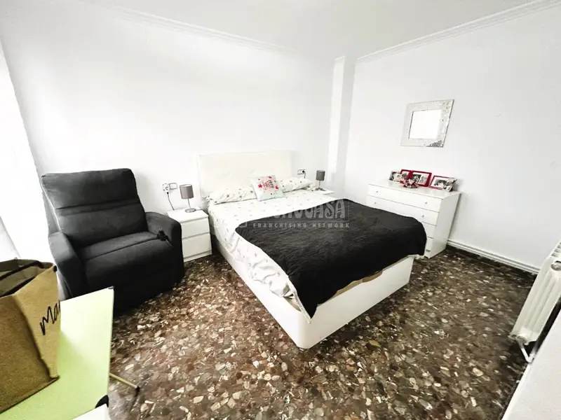 Piso en Venta Paterna  Cerca del Parque Central