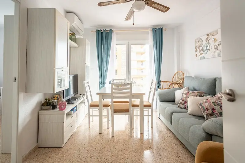 Apartamento Miramar en segunda linea de playa reformado
