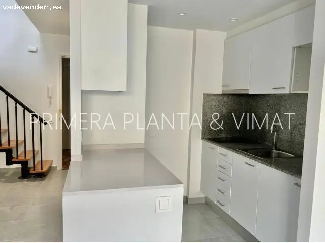 Atico Duplex Reformado Mataro Terraza 1 Dorm 2 Baños