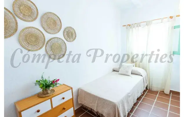 Alquiler casa 4 dormitorios Frigiliana 190m2