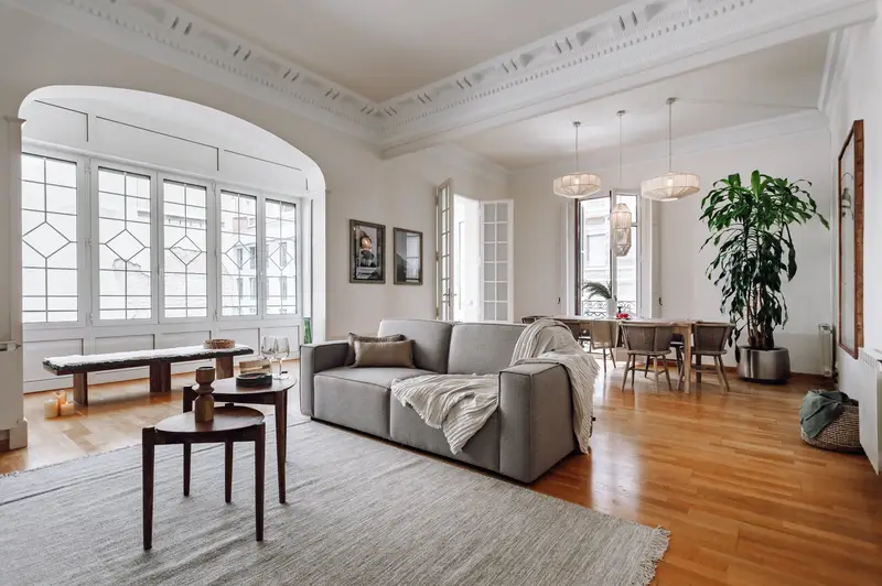 Apartamento con 4 Dormitorios en Alquiler Barcelona