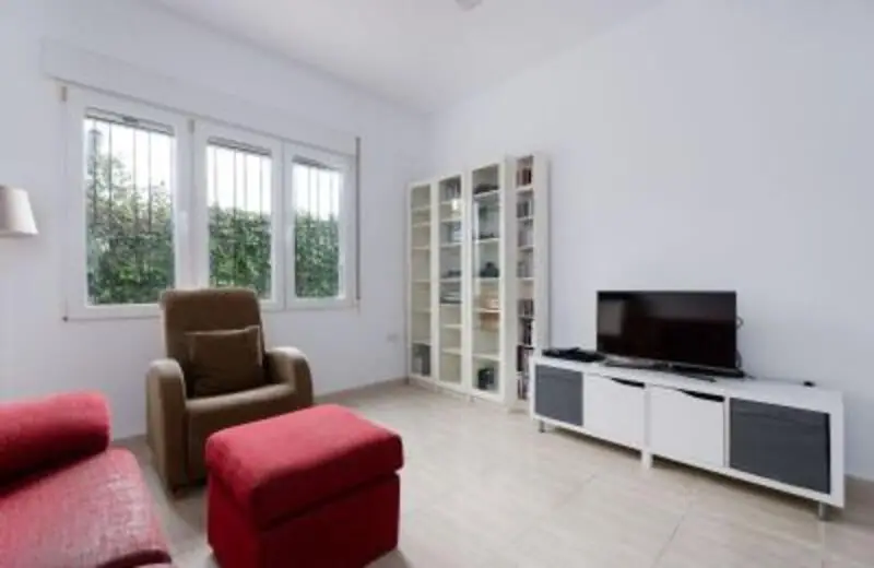 Villa 3 Dormitorios El Carmoli Murcia Piscina Jardin