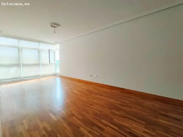 Piso Reformado en Pravia con Garaje y Trastero