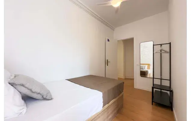 Habitacion 131m2 Barcelona Alquiler 3 12 Meses