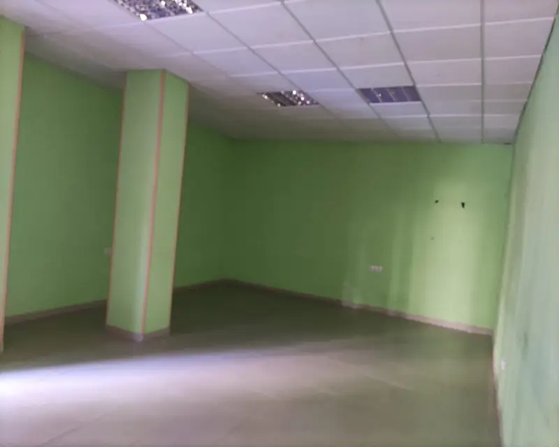 Local en Venta en Sevilla 59m² Calle Dolores Ibarruri