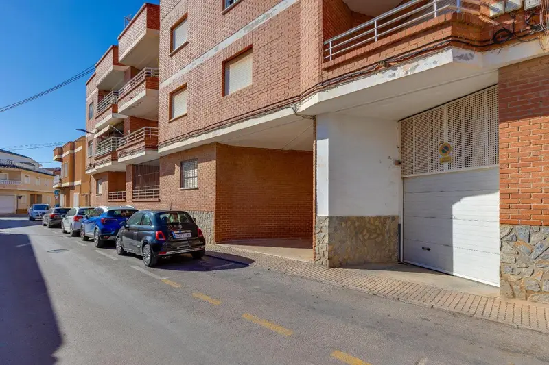 Piso de 4 Dormitorios en venta San Pedro, España