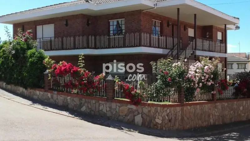 Chalet en venta en Villanueva del Carnero