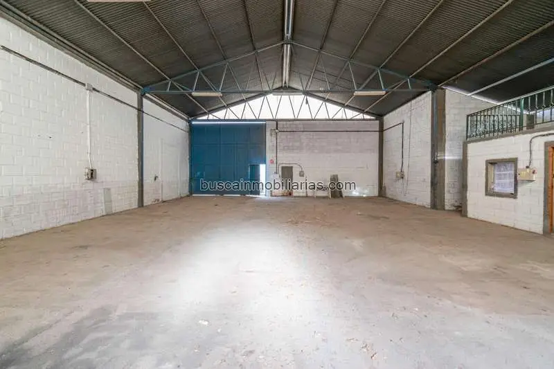 Nave Industrial en Venta en Jun 240m2
