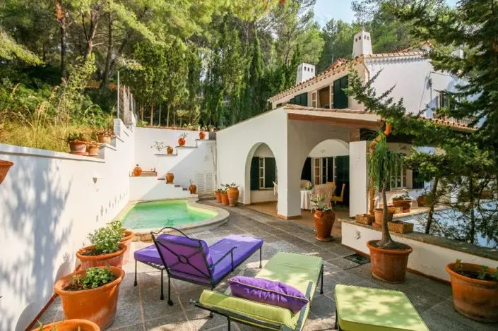 5 Bed Chalet for sale
