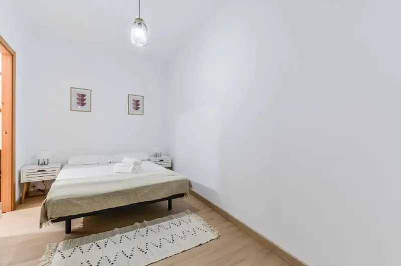 Apartamento en Alquiler Madrid 1 Dormitorio 1 Ba
Atico