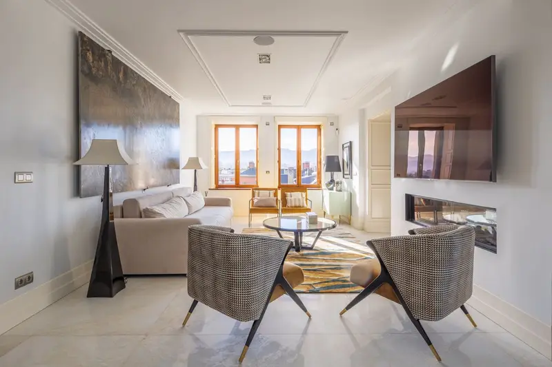 Palacio Eguzki Alde Getxo: 5 Viviendas de Lujo con Vistas al Mar
