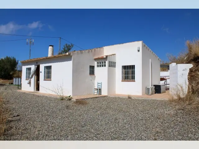Cortijo con Encanto en Montes de Málaga Cerca de Malaga