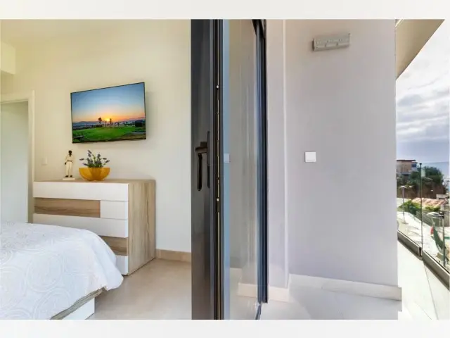Apartamento en venta Torremolinos 2 dormitorios terraza soleada