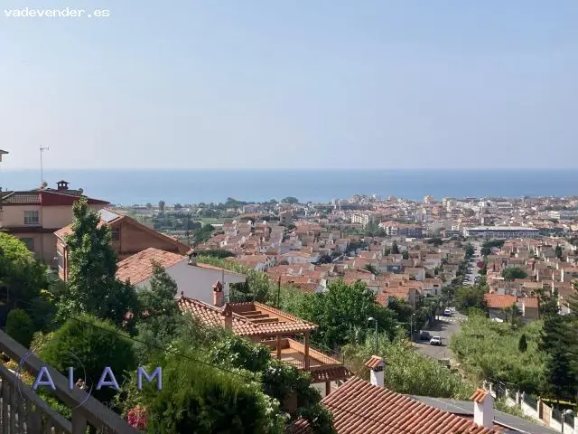 Torre con Vistas Panoramicas en Pineda de Mar