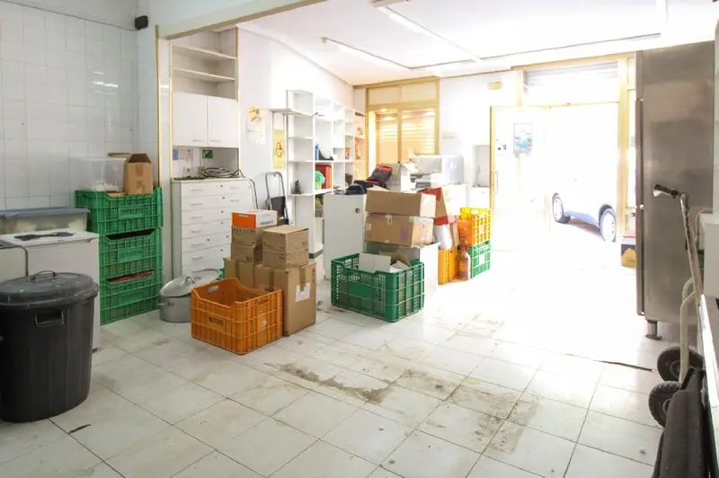 Venta Local Comercial a Estrenar Casco Antiguo Alicante