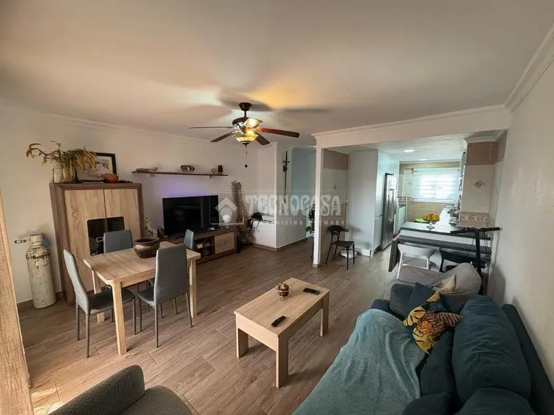 Dúplex en San Roque con Terraza y 3 Habitaciones