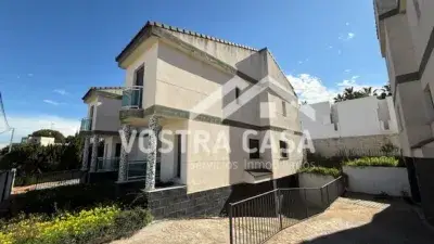 Chalet Pareado en Alquiler Vacacional en Chiva Valencia