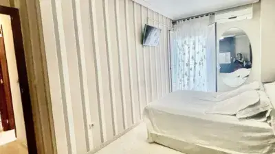 Piso en Venta Baena: Planta Baja con 3 Dormitorios, Trastero y Parking