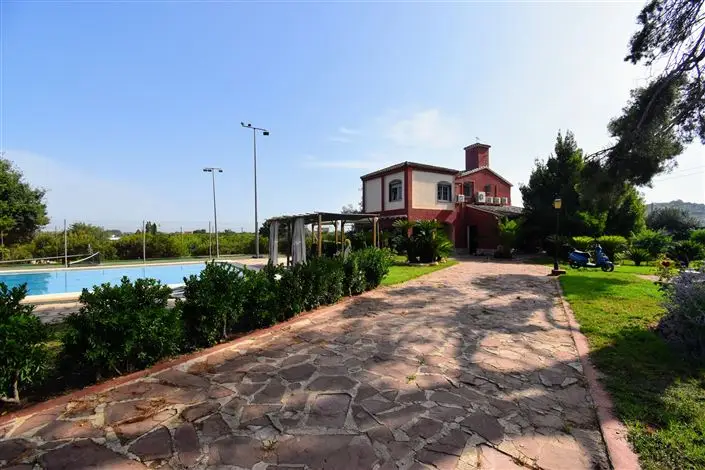Villa 5 Dormitorios Corbera Cerca Playa Piscina Tenis