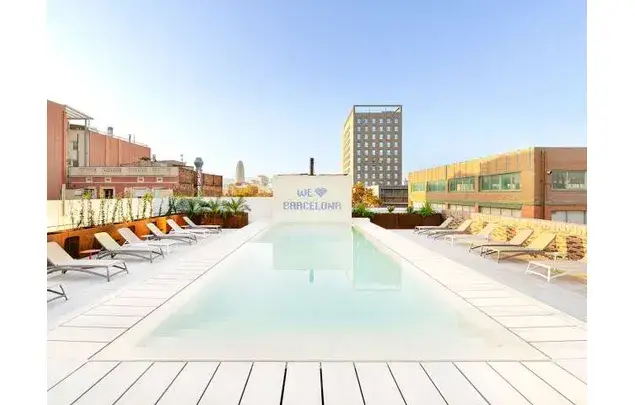 Estudio para Estudiantes en Barcelona con Terraza