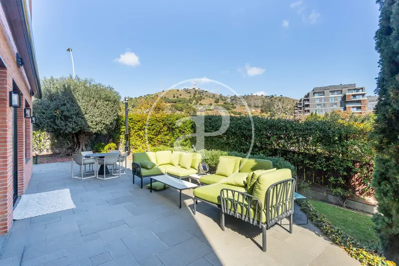 Casa de Lujo en Ciudad Diagonal cerca de Barcelona