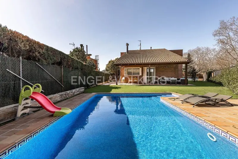 Chalet en venta en Mira-Sol, Sant Cugat del Vallès, Barcelona