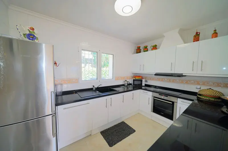 Chalet en Venta Denia 6 Dormitorios Piscina Privada Jardin