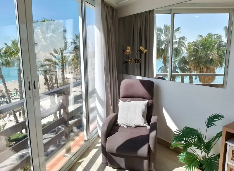 Estudio en alquiler Malaga ciudad vistas al mar reformado