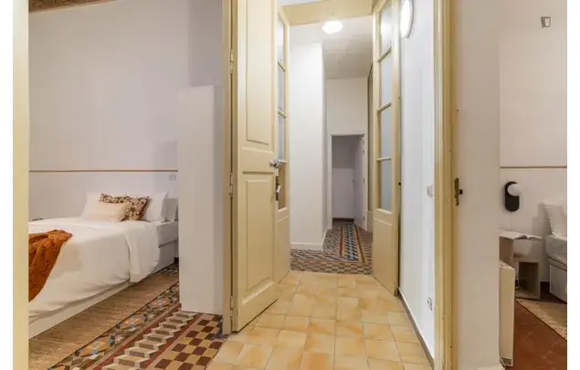 Apartamento 6 Dormitorios Barcelona Estudiantes Trabajadores