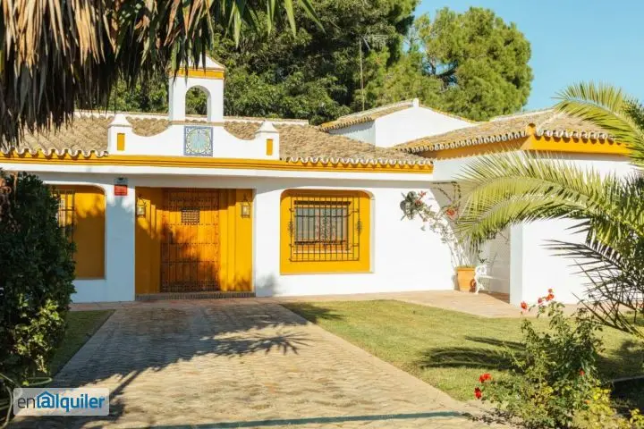 Alquiler casa piscina y terraza Sanlucar la Mayor